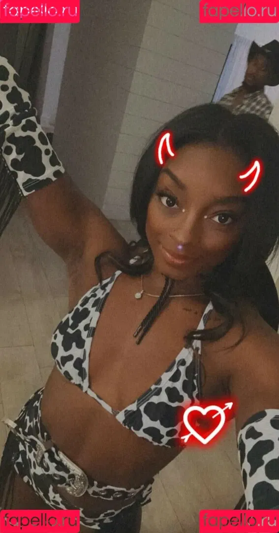 Simone Biles Onlyfans Photo Gallery 