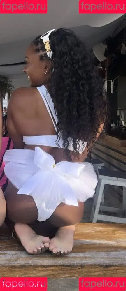 Simone Biles Onlyfans Photo Gallery 