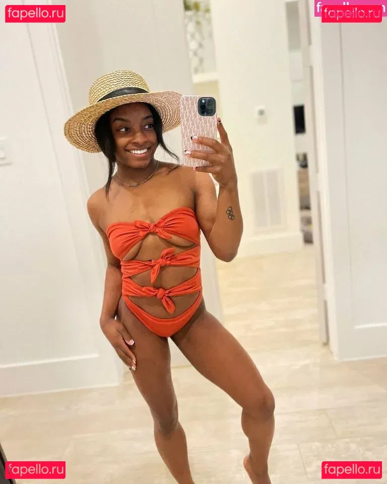 Simone Biles Onlyfans Photo Gallery 