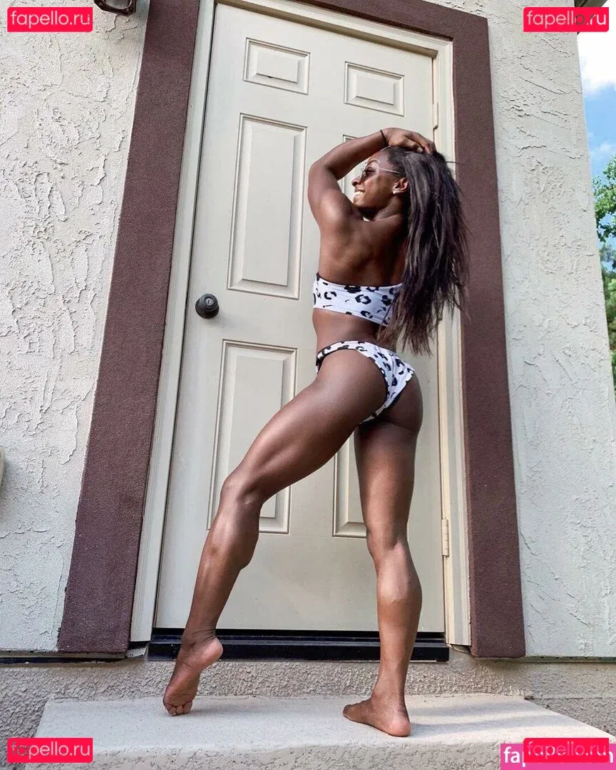 Simone Biles Onlyfans Photo Gallery 