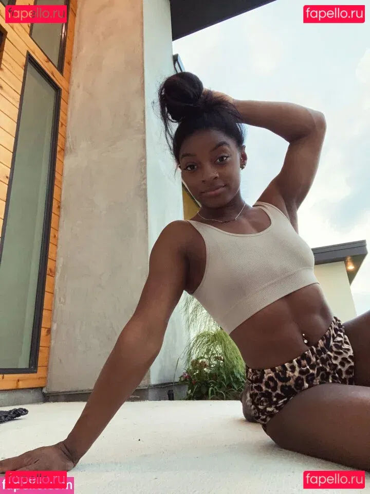 Simone Biles Onlyfans Photo Gallery 