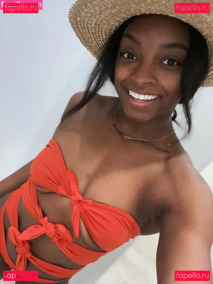 Simone Biles Onlyfans Photo Gallery 