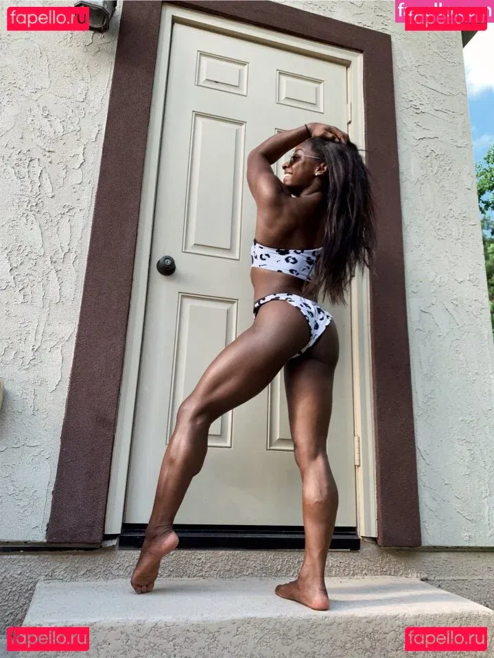 Simone Biles Onlyfans Photo Gallery 