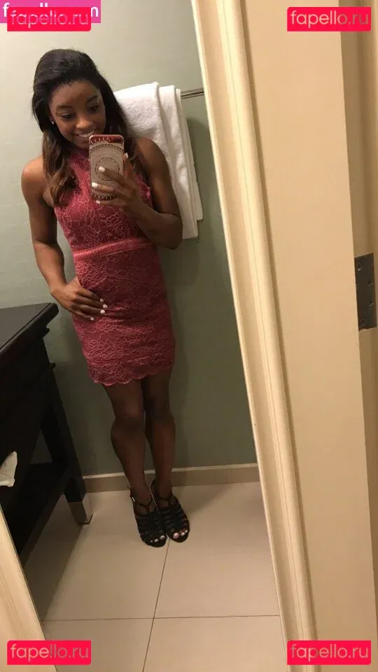 Simone Biles Onlyfans Photo Gallery 