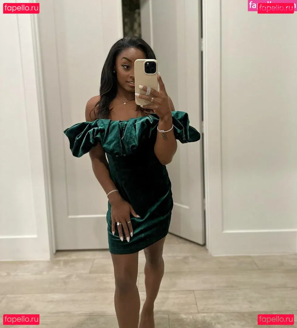 Simone Biles Onlyfans Photo Gallery 