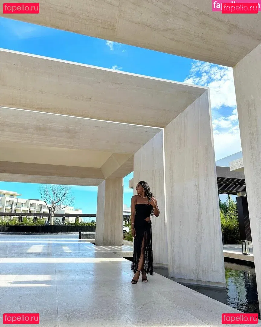 Simone Biles Onlyfans Photo Gallery 