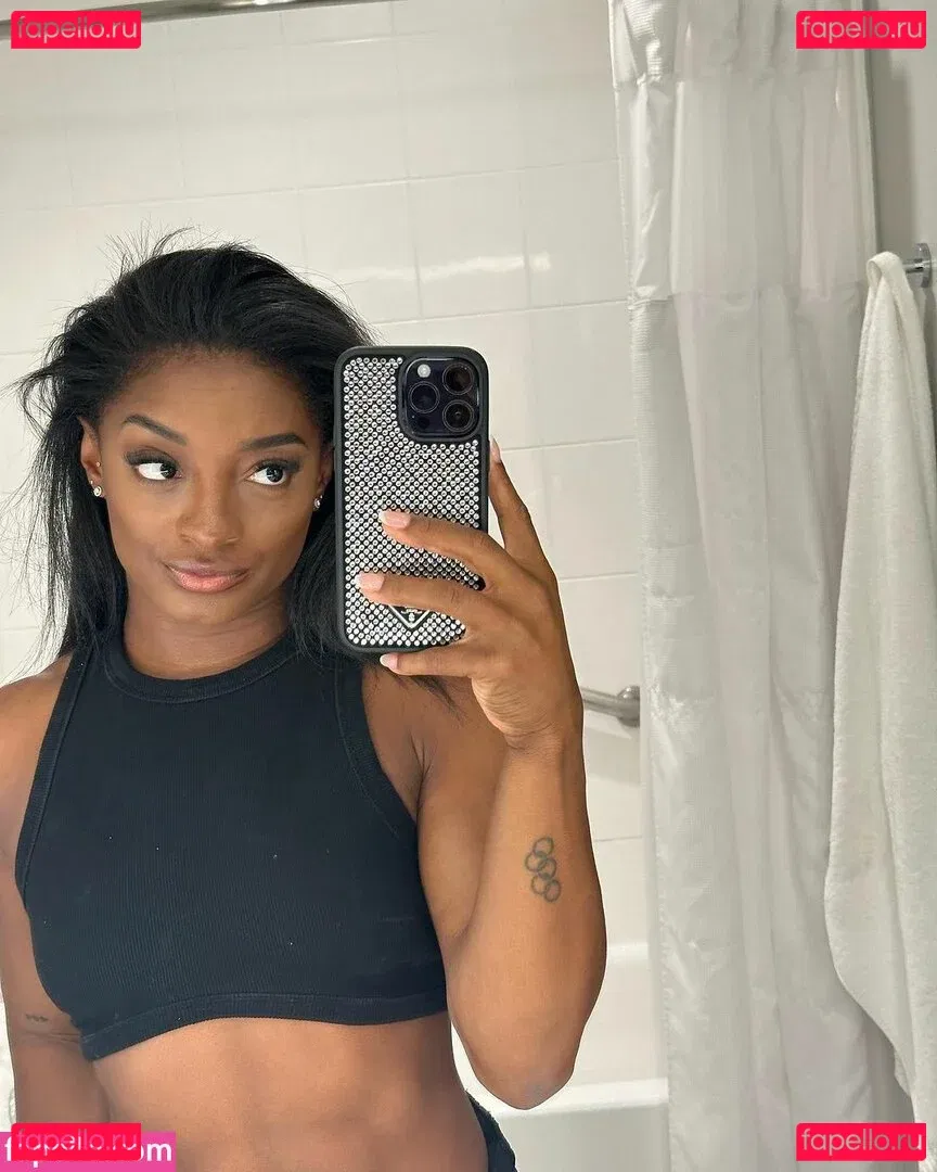 Simone Biles Onlyfans Photo Gallery 