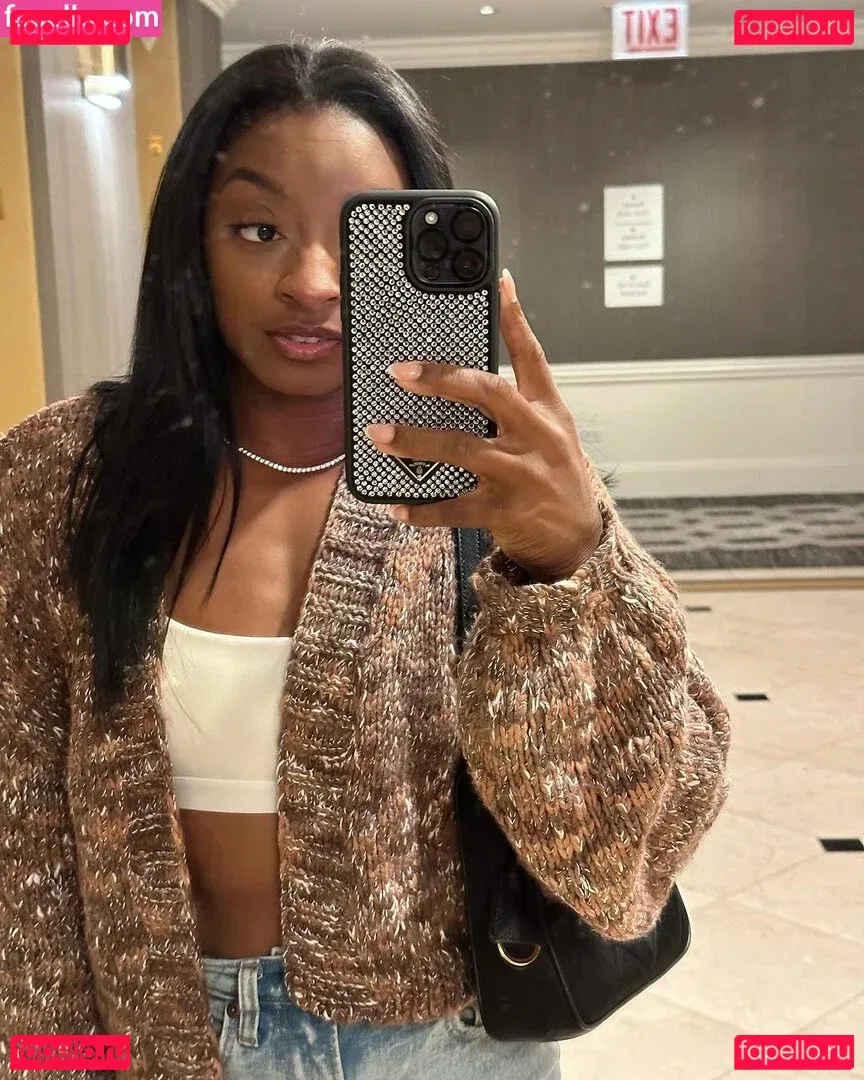 Simone Biles Onlyfans Photo Gallery 