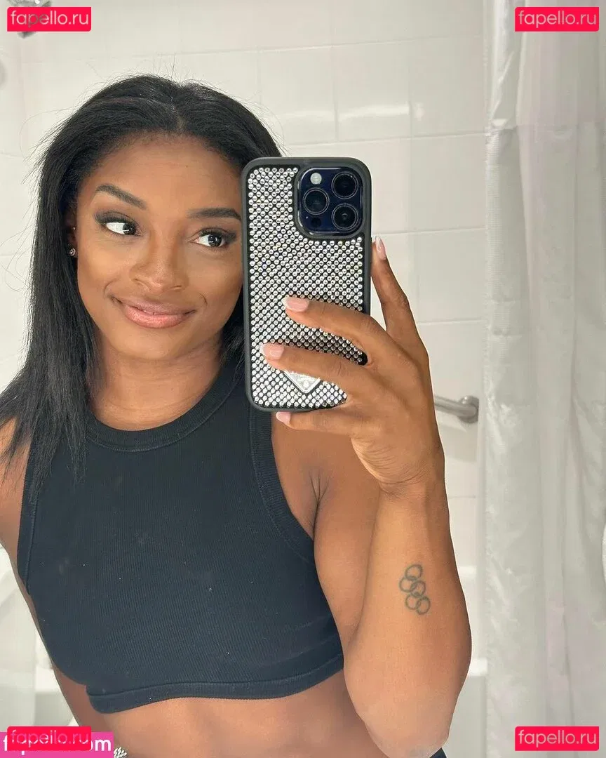 Simone Biles Onlyfans Photo Gallery 
