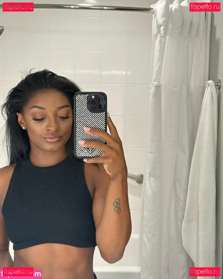 Simone Biles Onlyfans Photo Gallery 