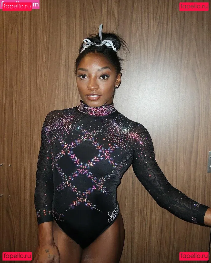 Simone Biles Onlyfans Photo Gallery 