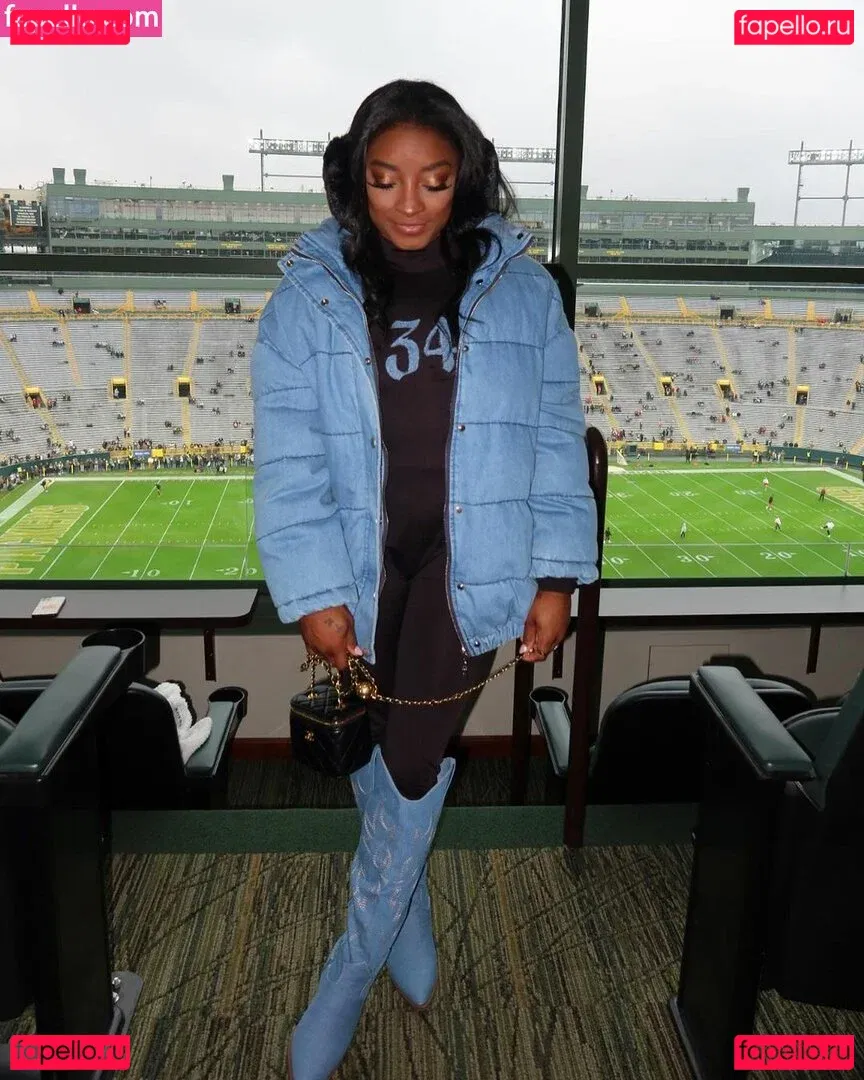 Simone Biles Onlyfans Photo Gallery 