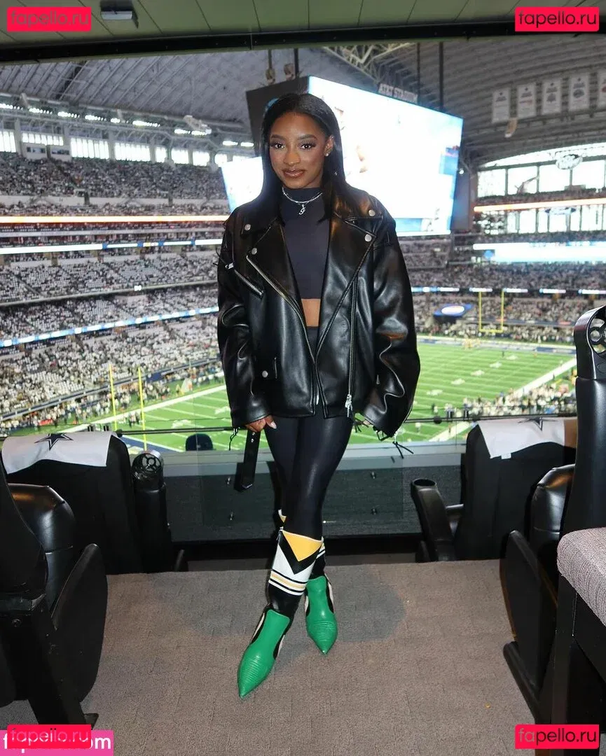 Simone Biles Onlyfans Photo Gallery 