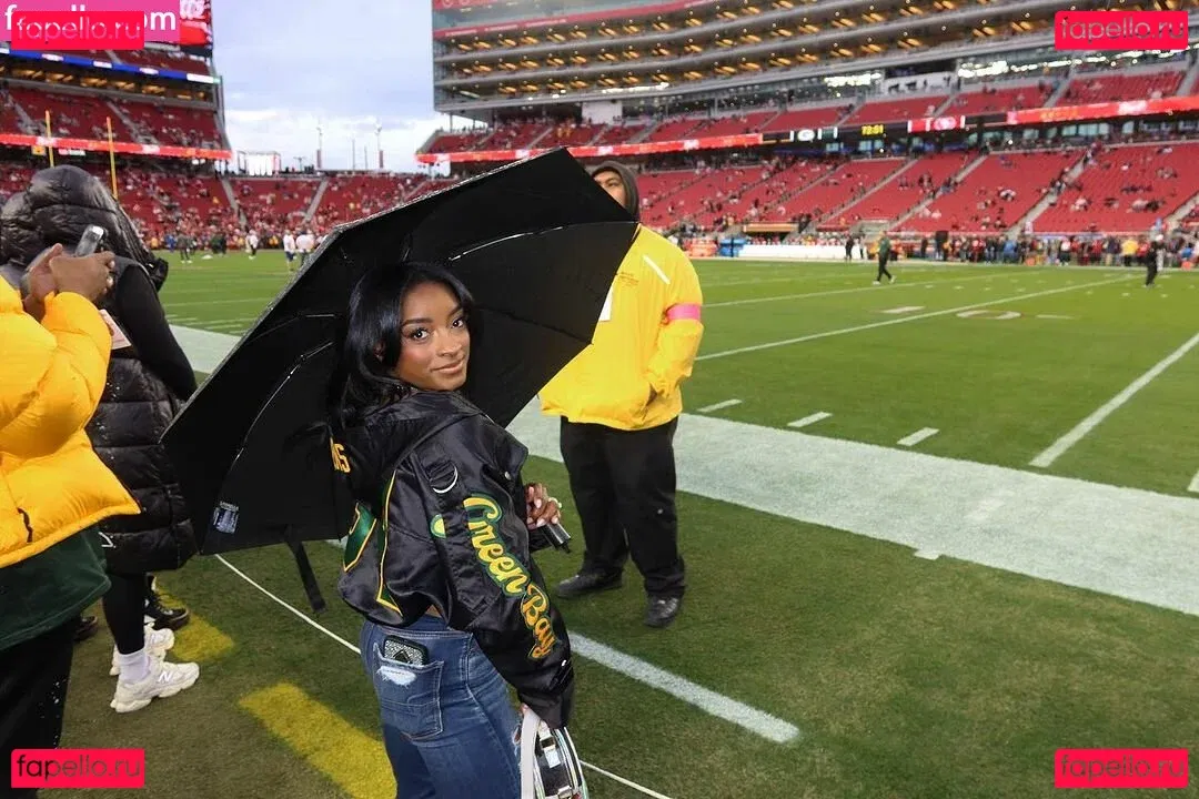 Simone Biles Onlyfans Photo Gallery 