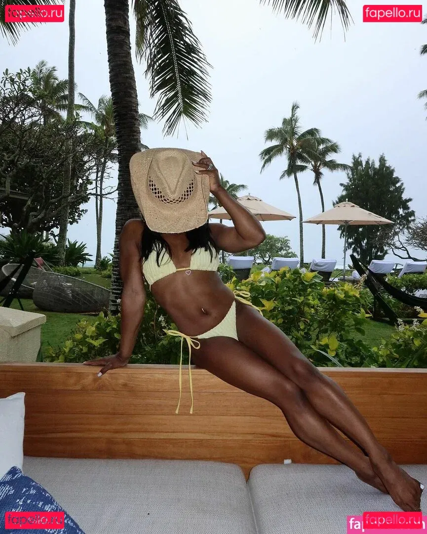 Simone Biles Onlyfans Photo Gallery 