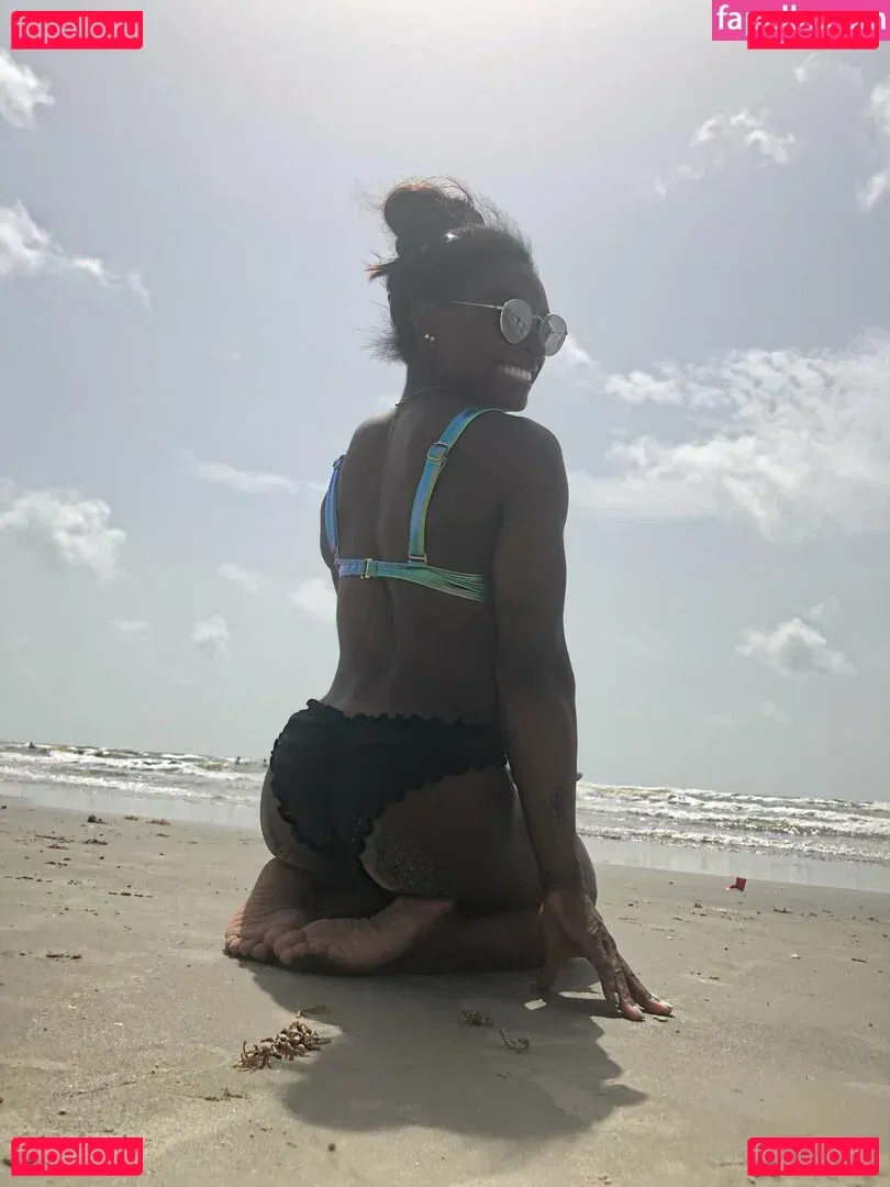 Simone Biles Onlyfans Photo Gallery 