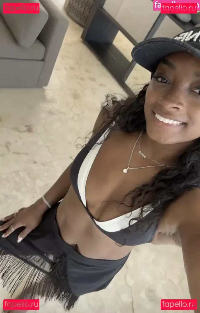 Simone Biles Onlyfans Photo Gallery 
