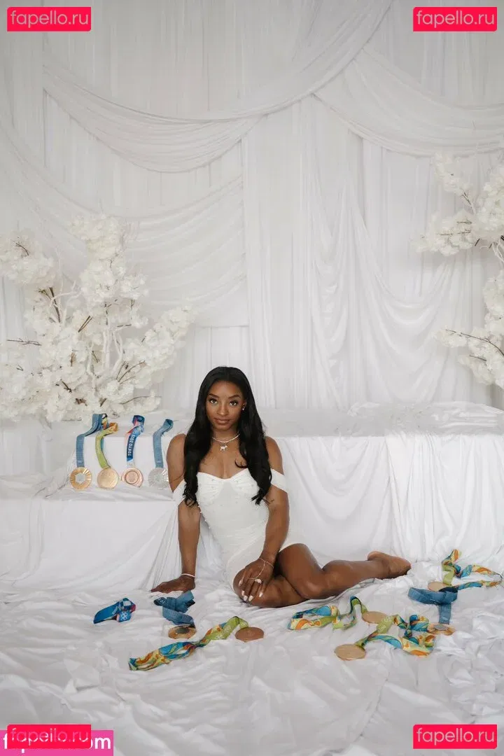 Simone Biles Onlyfans Photo Gallery 