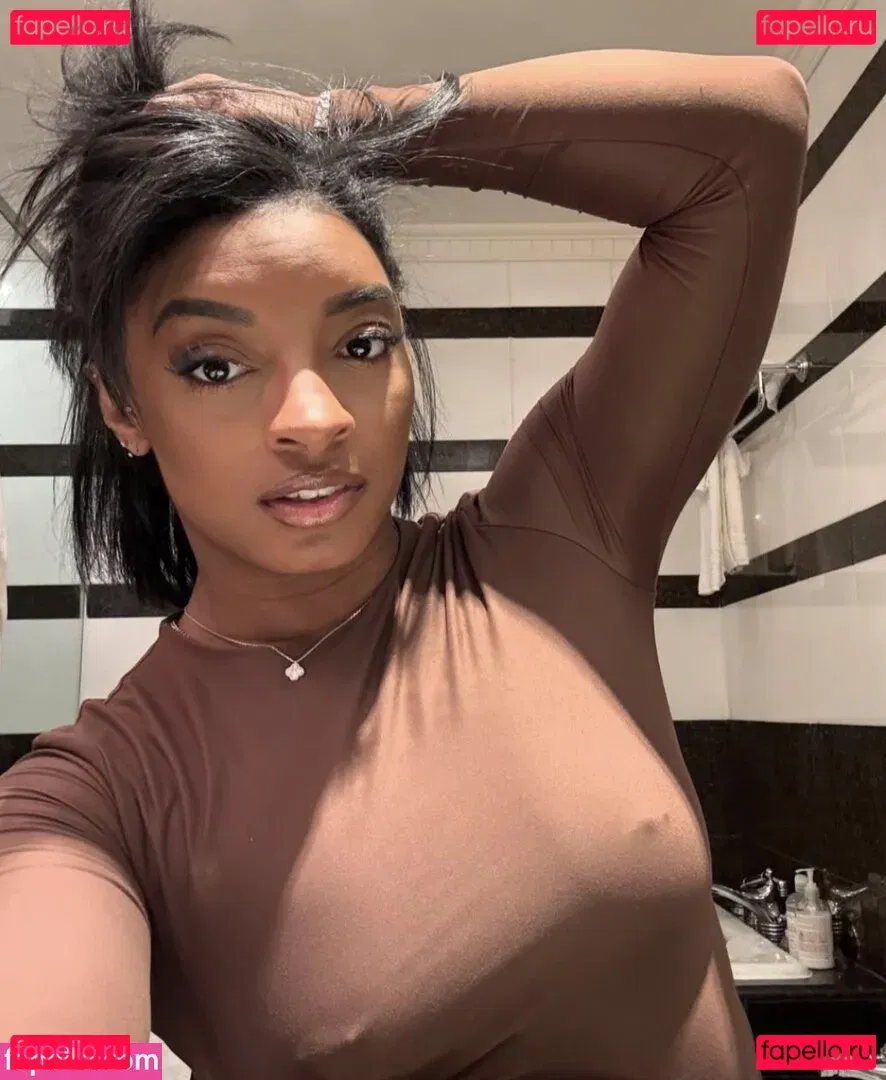 Simone Biles Onlyfans Photo Gallery 