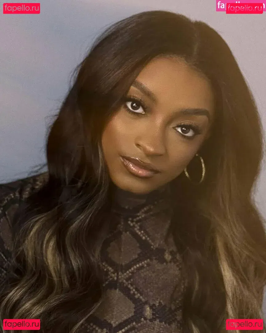 Simone Biles Onlyfans Photo Gallery 