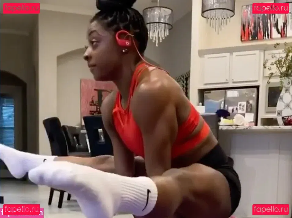 Simone Biles Onlyfans Photo Gallery 