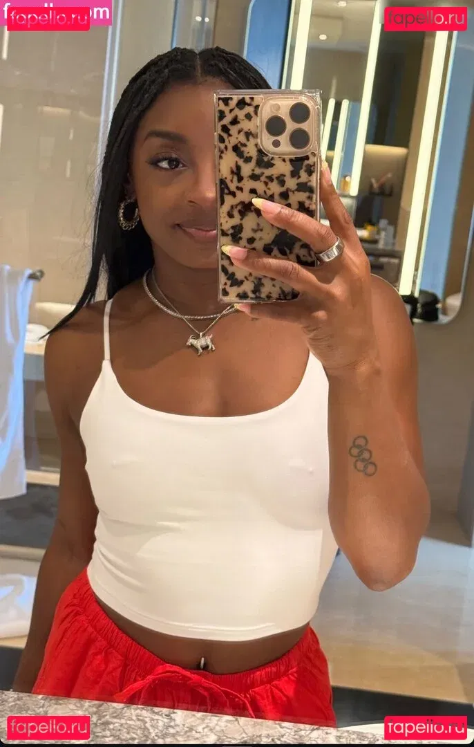 Simone Biles Onlyfans Photo Gallery 