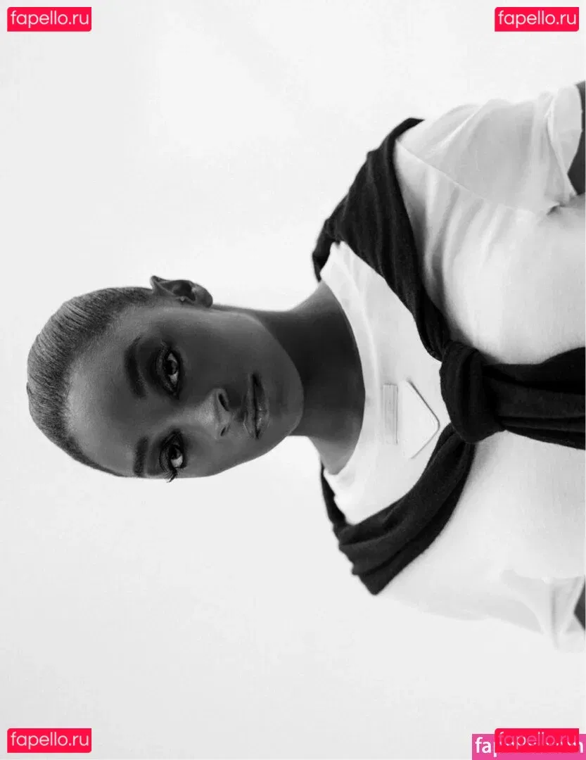 Simone Biles Onlyfans Photo Gallery 