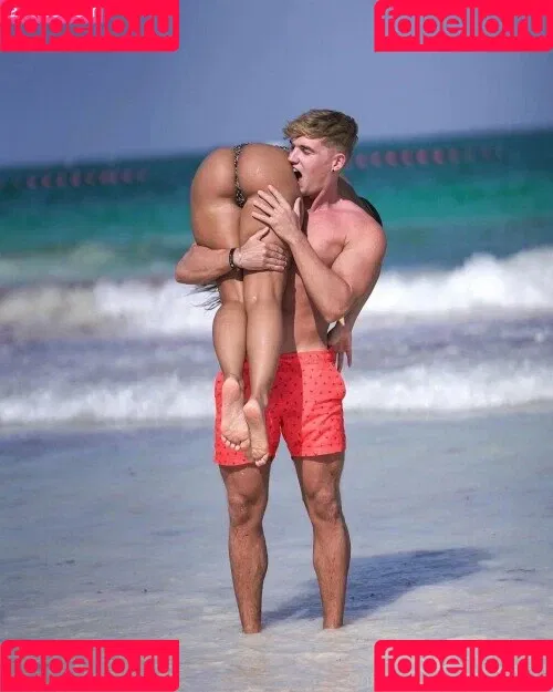 Ariana Diamond Onlyfans Photo Gallery 