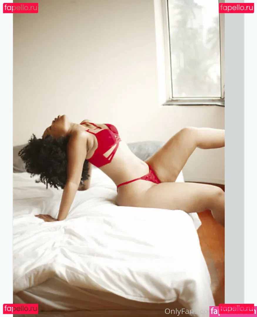 Xoli Mfeka Onlyfans Photo Gallery 