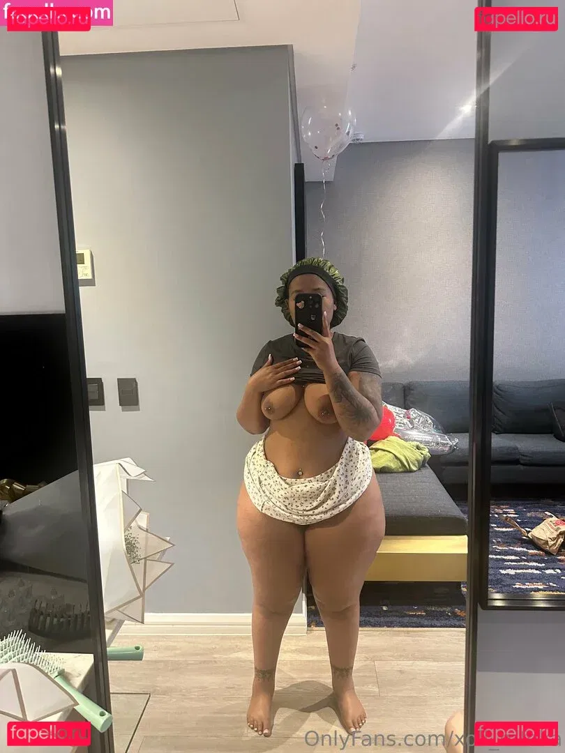 Xoli Mfeka Onlyfans Photo Gallery 