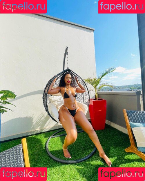 Xoli Mfeka Onlyfans Photo Gallery 