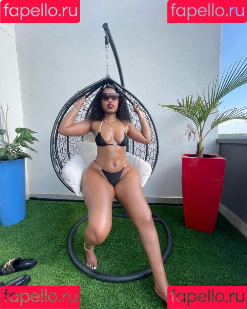 Xoli Mfeka Onlyfans Photo Gallery 