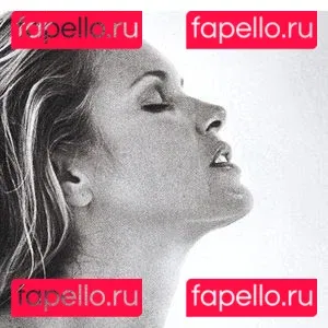 Elle Macpherson Onlyfans Photo Gallery 