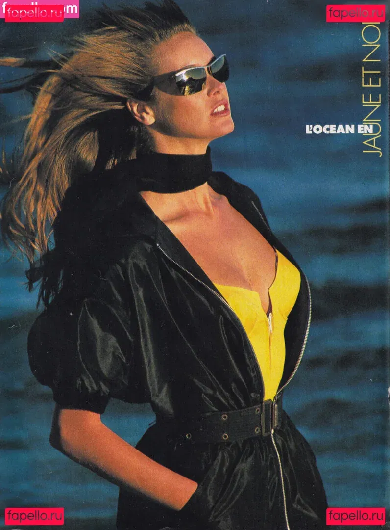 Elle Macpherson Onlyfans Photo Gallery 