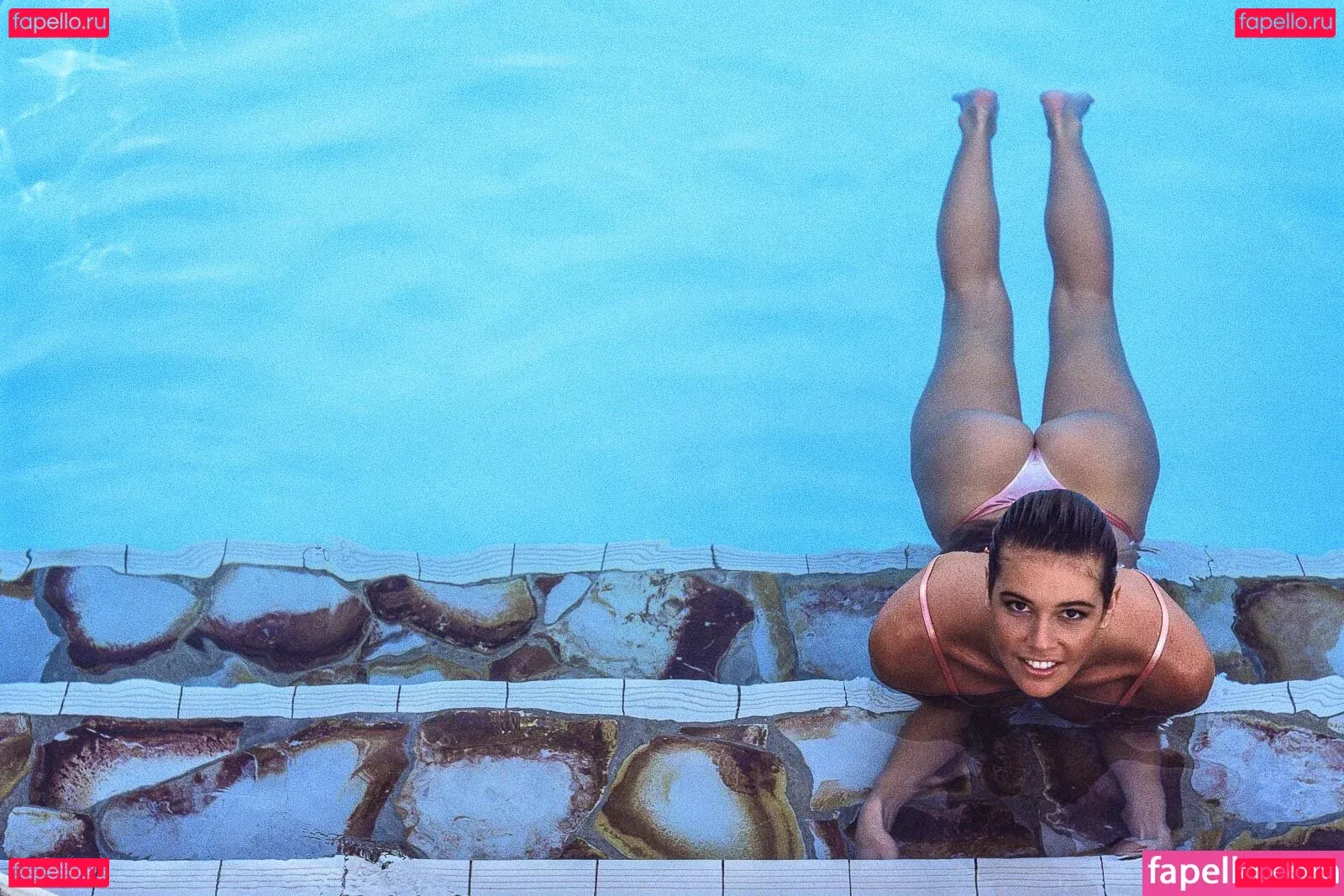 Elle Macpherson Onlyfans Photo Gallery 