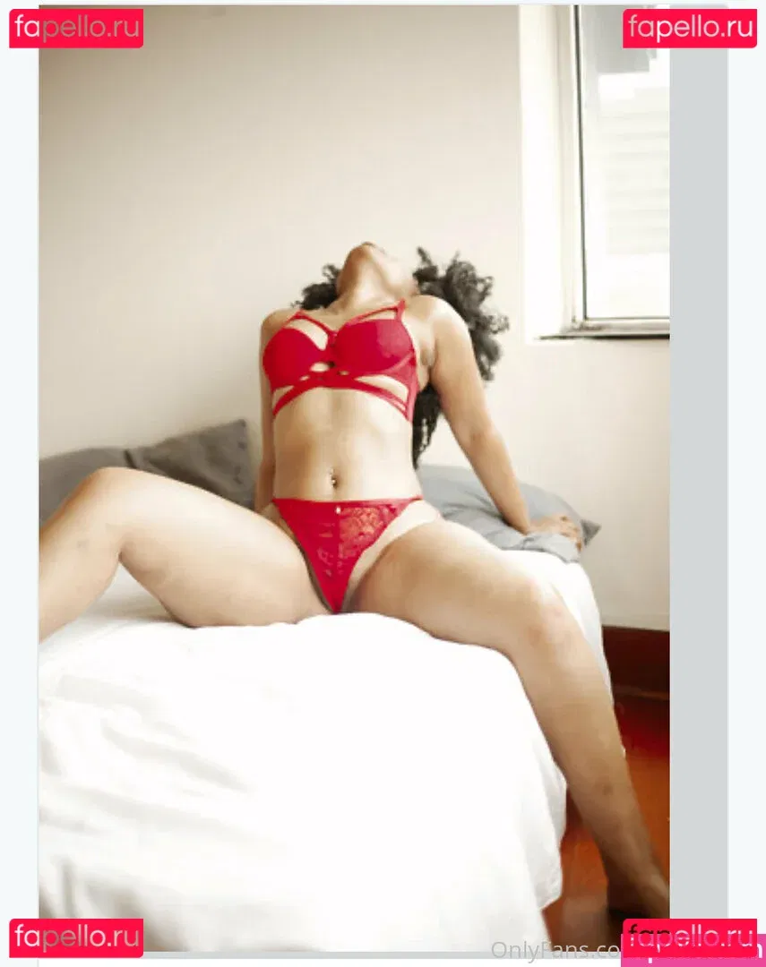 Xoli Mfeka Onlyfans Photo Gallery 