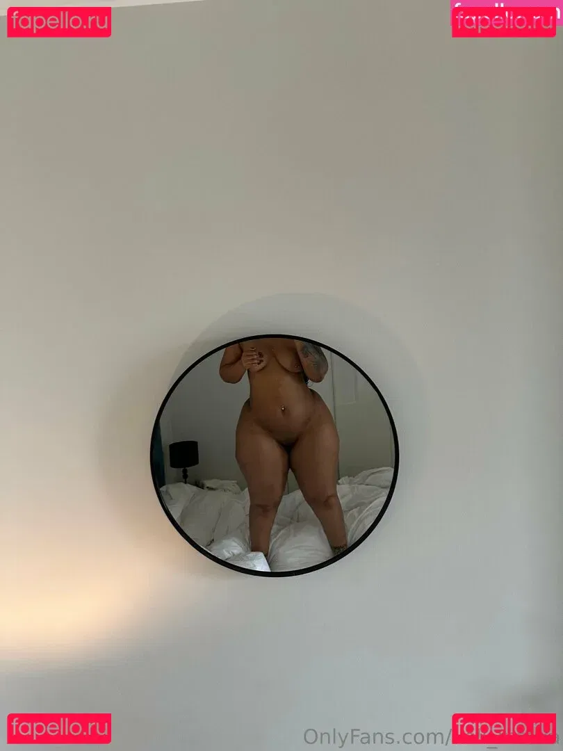 Xoli Mfeka Onlyfans Photo Gallery 