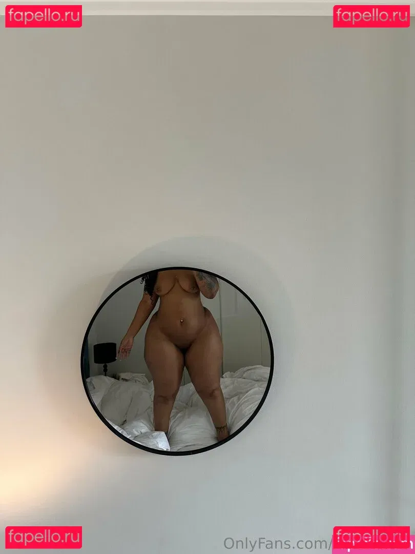 Xoli Mfeka Onlyfans Photo Gallery 