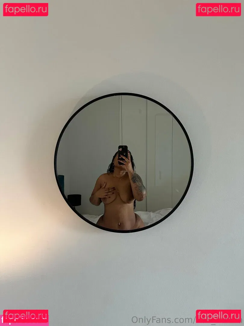 Xoli Mfeka Onlyfans Photo Gallery 