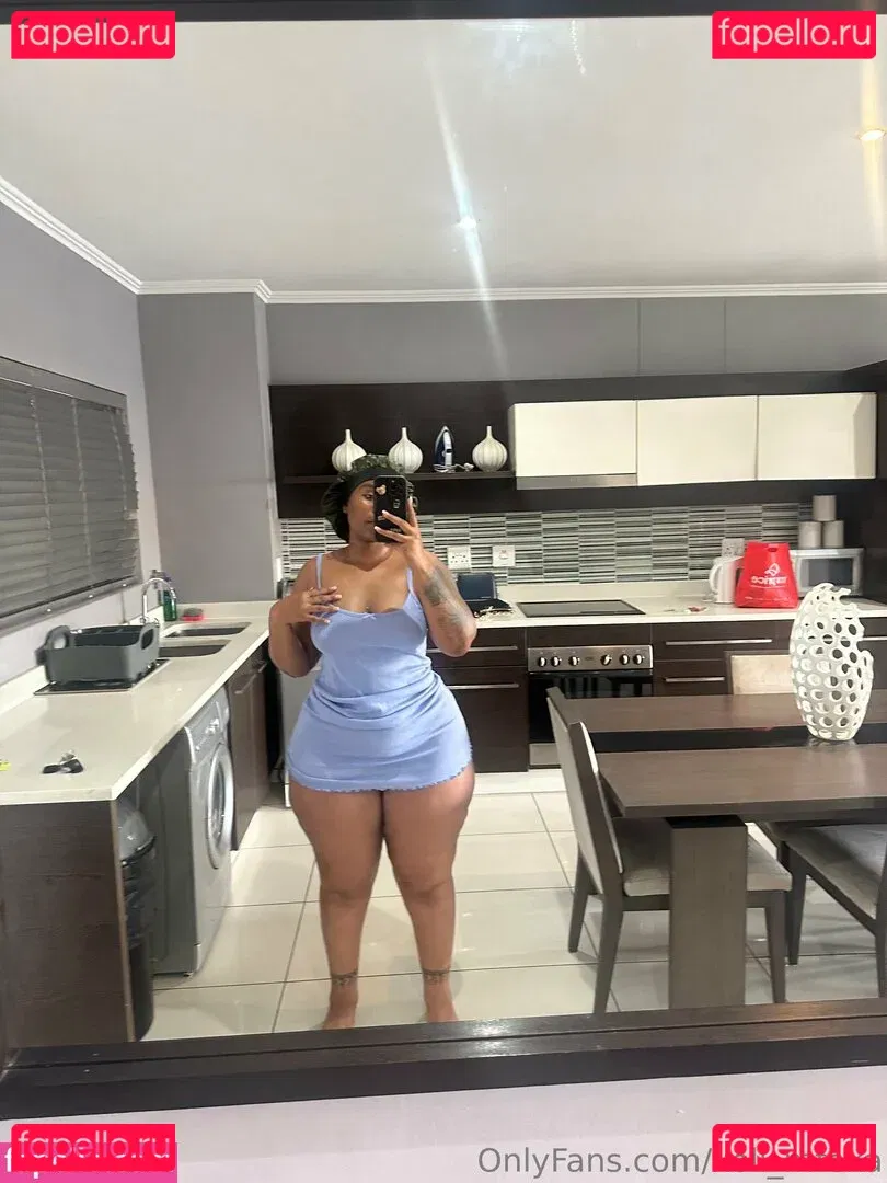 Xoli Mfeka Onlyfans Photo Gallery 