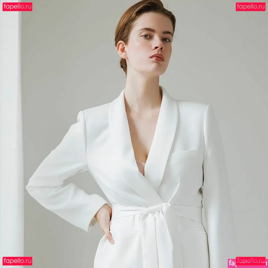 Benthe Ten Broek Onlyfans Photo Gallery 