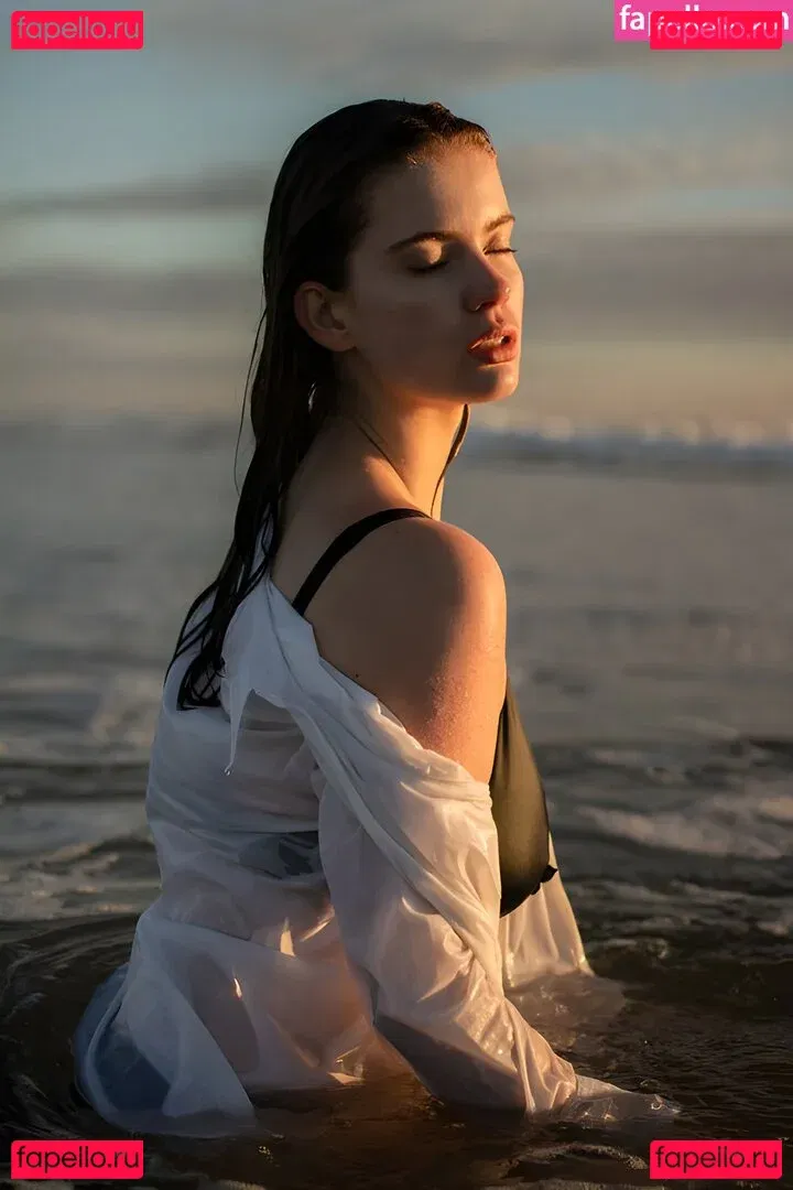 Benthe Ten Broek Onlyfans Photo Gallery 