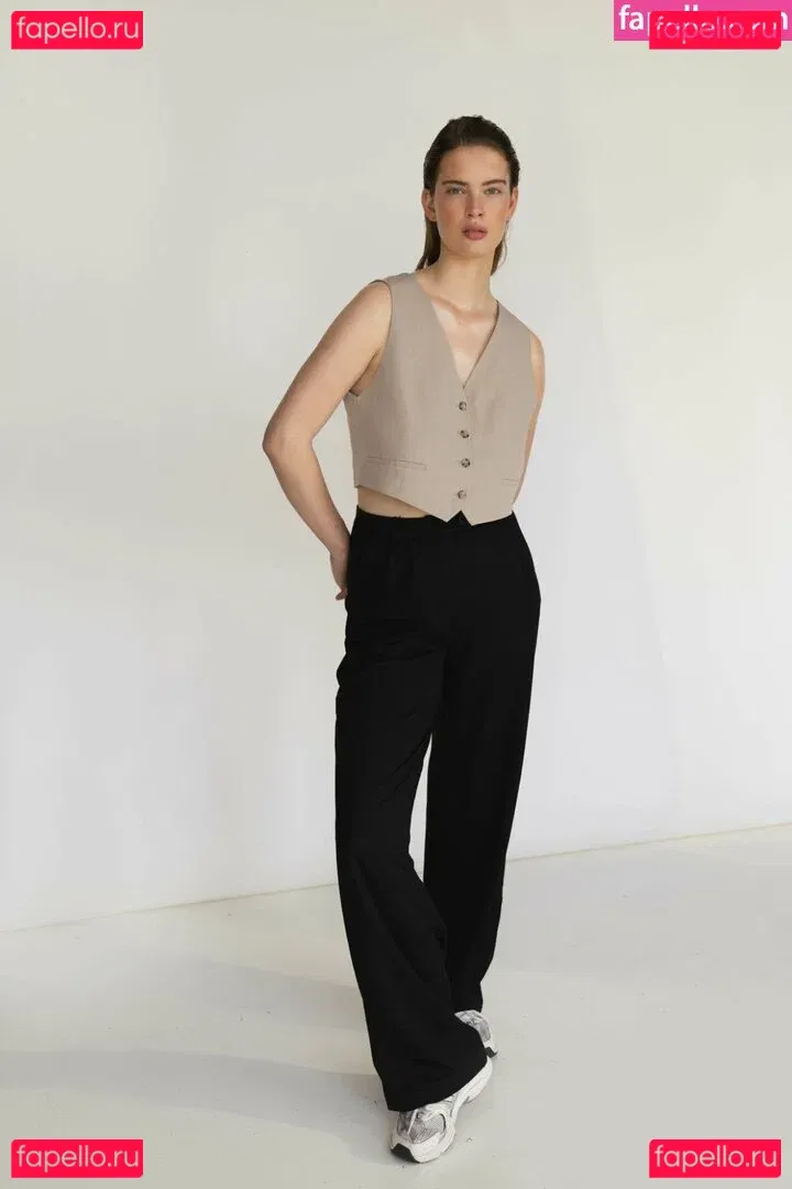 Benthe Ten Broek Onlyfans Photo Gallery 