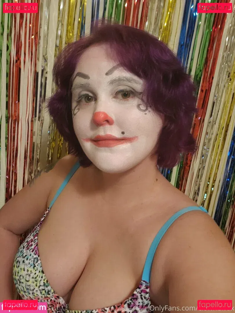 clowndivax Onlyfans Photo Gallery 
