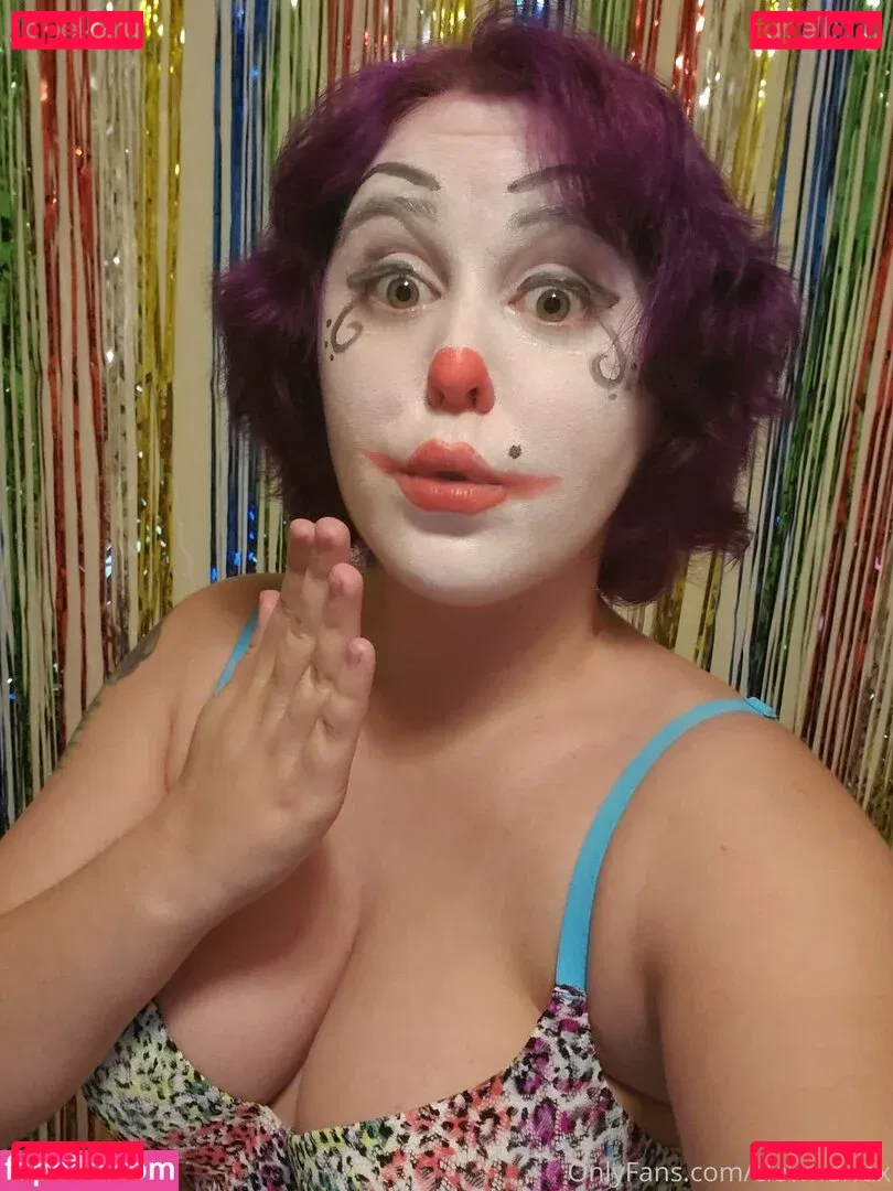 clowndivax Onlyfans Photo Gallery 