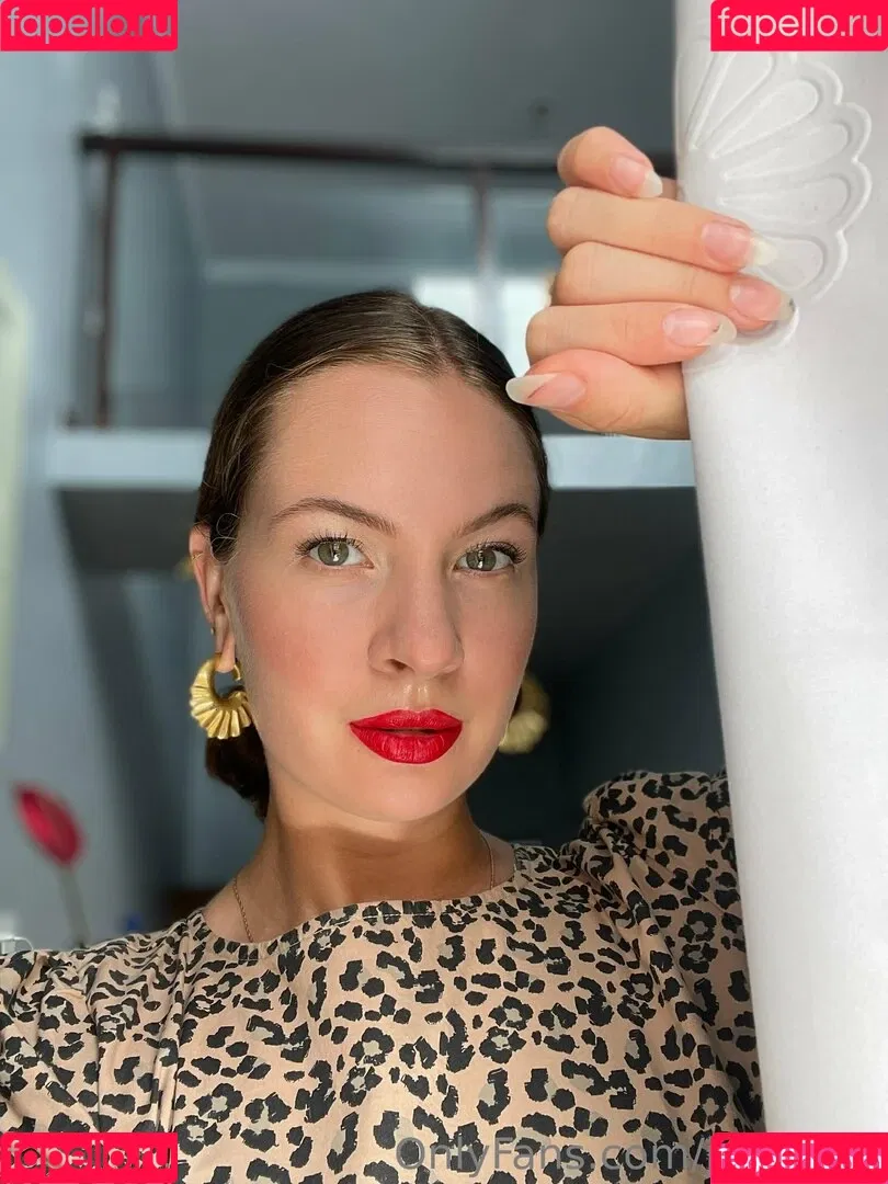 anapuru Onlyfans Photo Gallery 