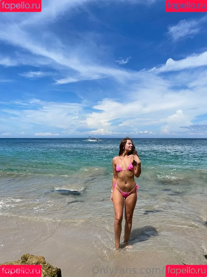 anapuru Onlyfans Photo Gallery 
