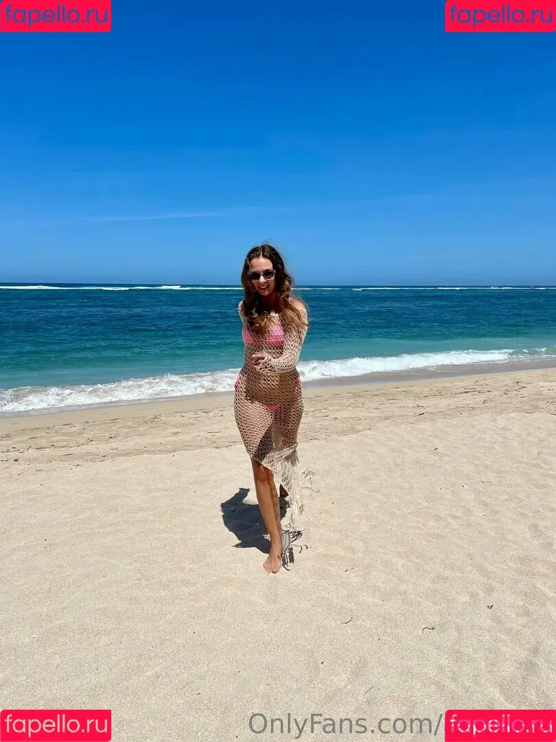 anapuru Onlyfans Photo Gallery 
