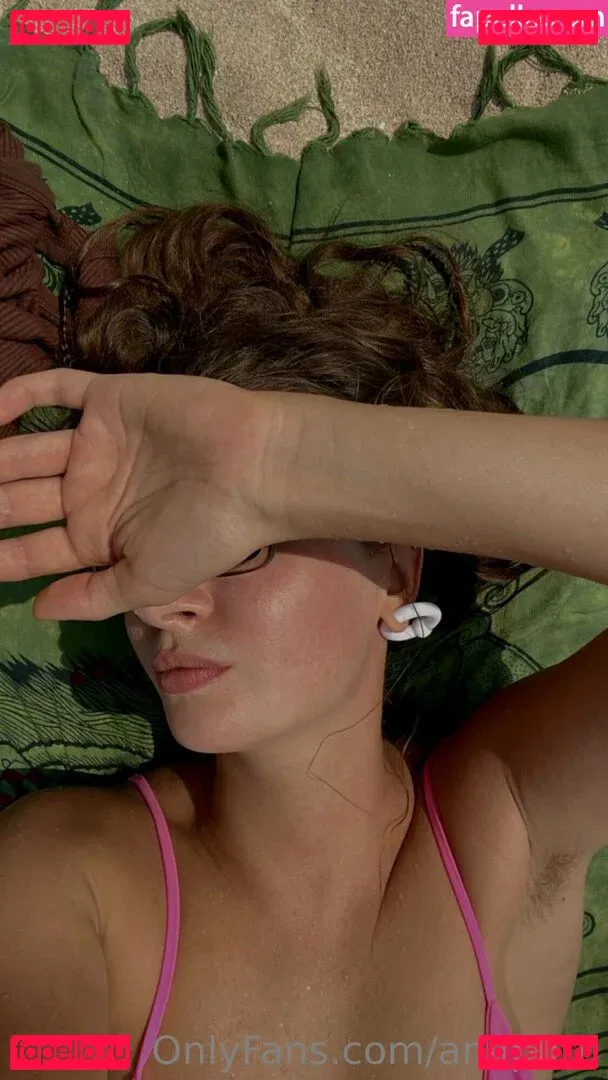 anapuru Onlyfans Photo Gallery 