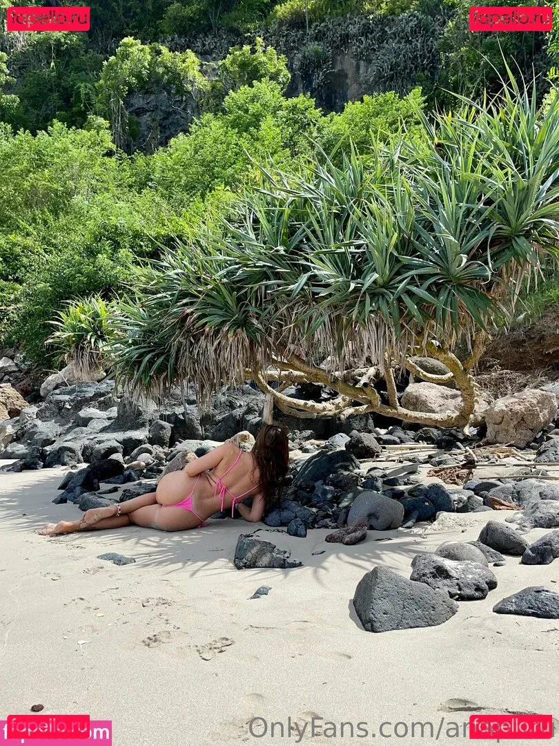 anapuru Onlyfans Photo Gallery 